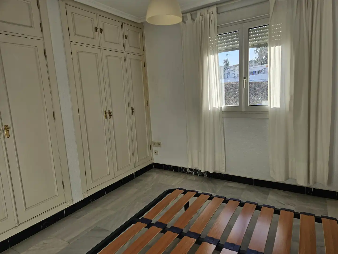 Bedroom of Flat for sale in San Juan de Aznalfarache  with Air Conditioner and Community pool