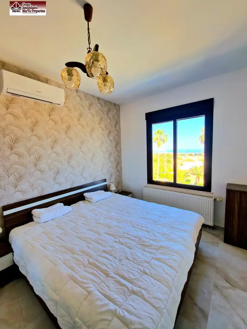 Habitación de Casa o chalet en venta en La Nucia con Aire acondicionado, Calefacción y Jardín privado