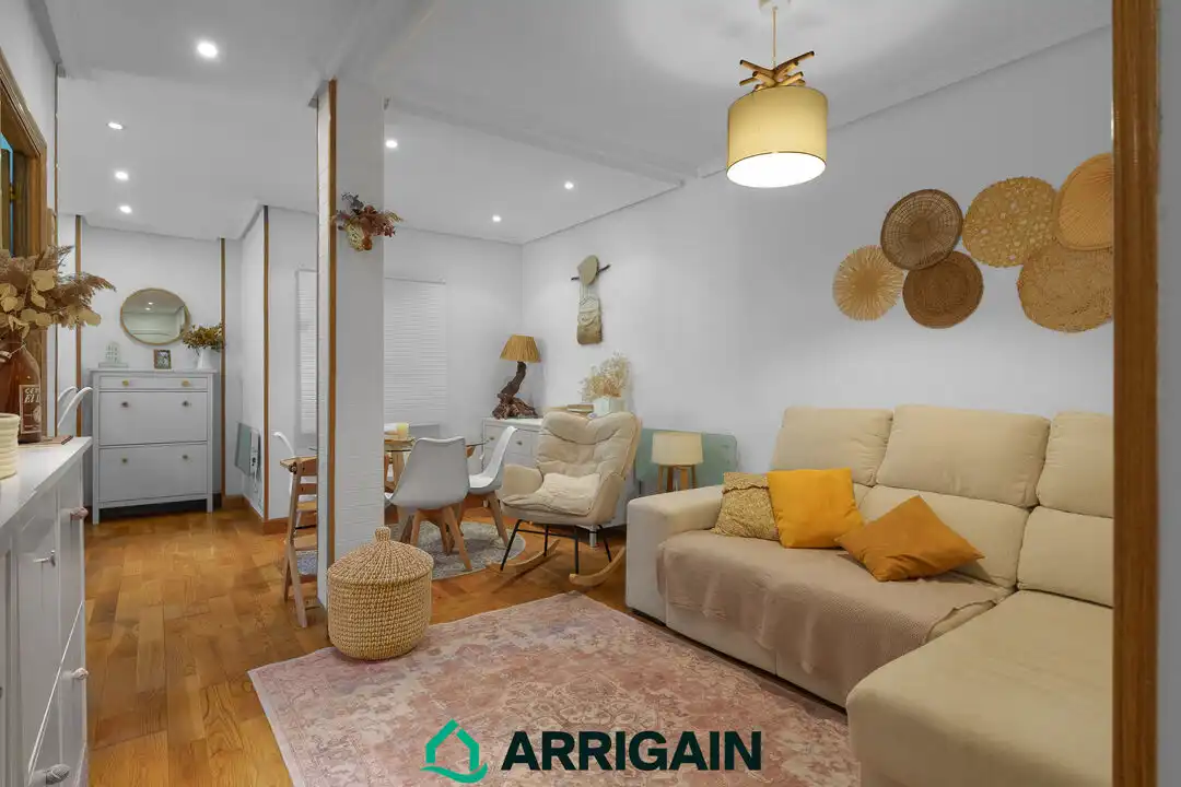 Sala de estar de Piso en venta en Pasaia con Calefacción y Balcón