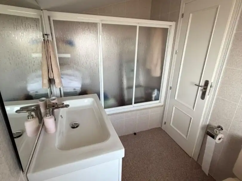 Badezimmer von Maisonette zum Verkauf in Ciudad Real Capital mit Klimaanlage, Terrasse und Balkon