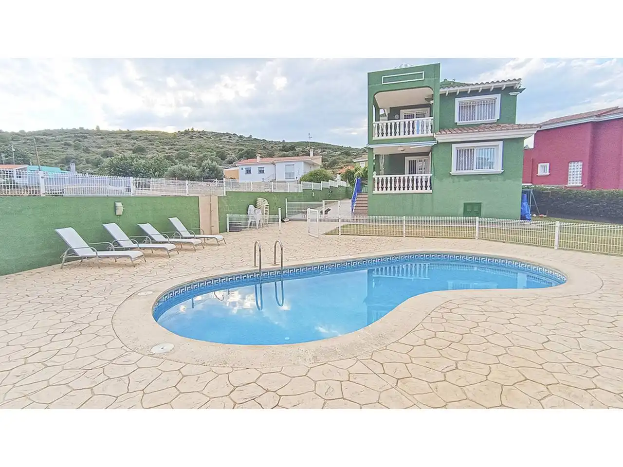 Casa con piscina in vendita a Calle Puerta de Polígono