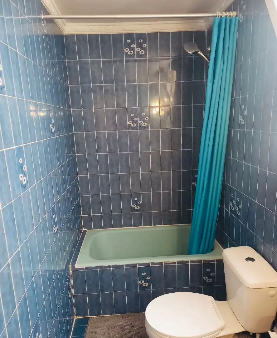 Badezimmer von Wohnung zum Verkauf in Gandia mit Klimaanlage, Heizung und Terrasse