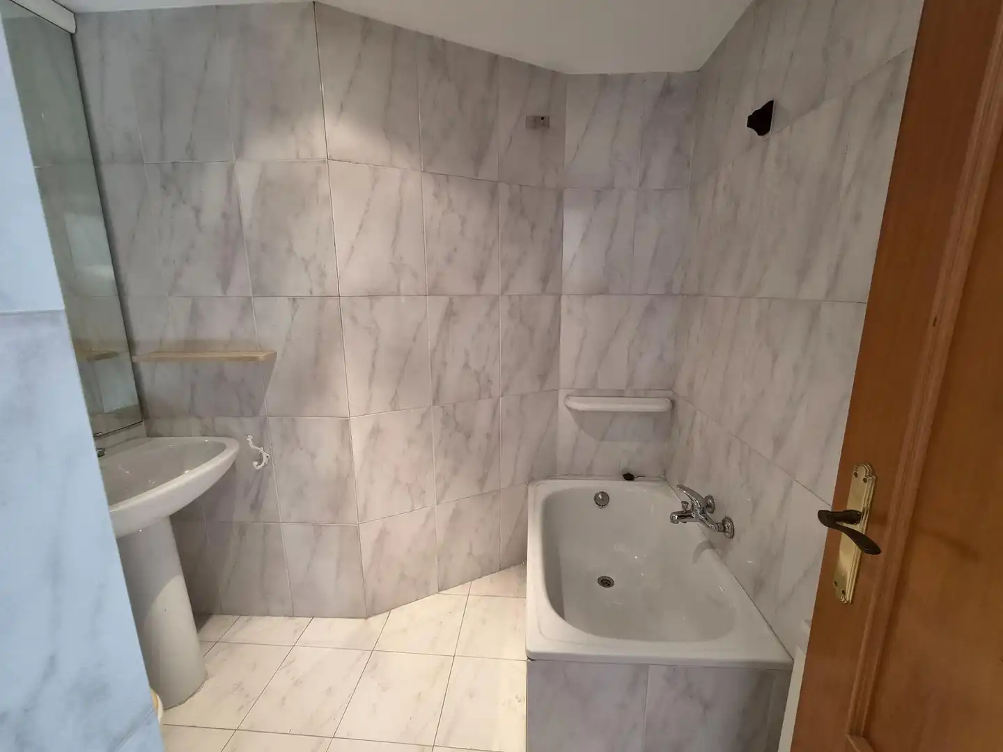Baño de Ático en venta en Godella con Calefacción y Terraza