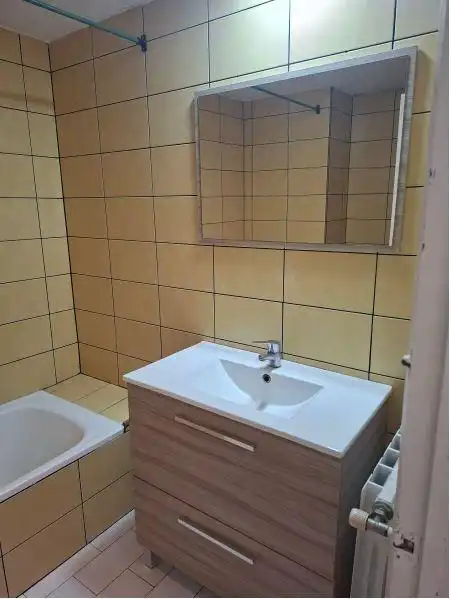 Baño de Piso de alquiler en Calaf con Calefacción, Trastero y Balcón
