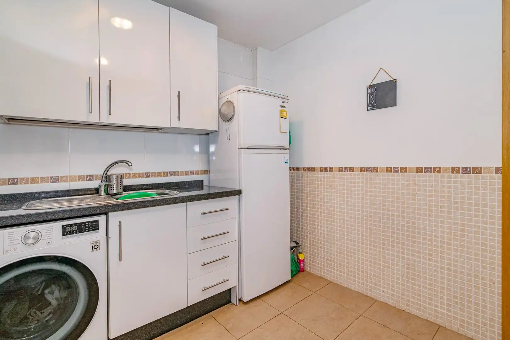 Küche von Maisonette zum Verkauf in Granada mit Klimaanlage, Heizung und Möbliert