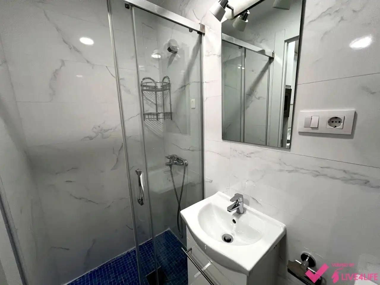 Study for rent in De Leganitos, Palacio