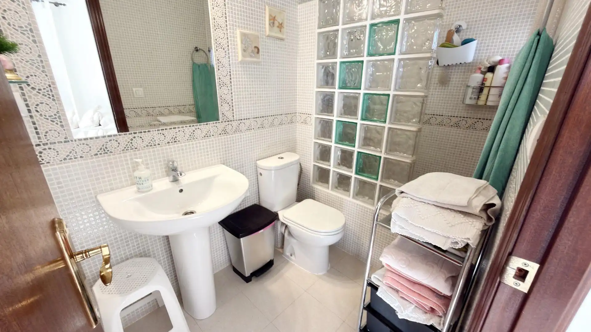 Bathroom of Houses for sale in Islantilla  with Air Conditioner, Private garden and Terrace