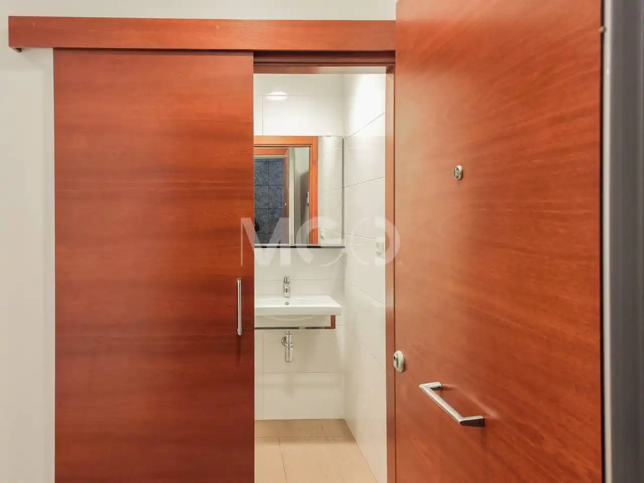 Badezimmer von Büro zum Verkauf in Centre  