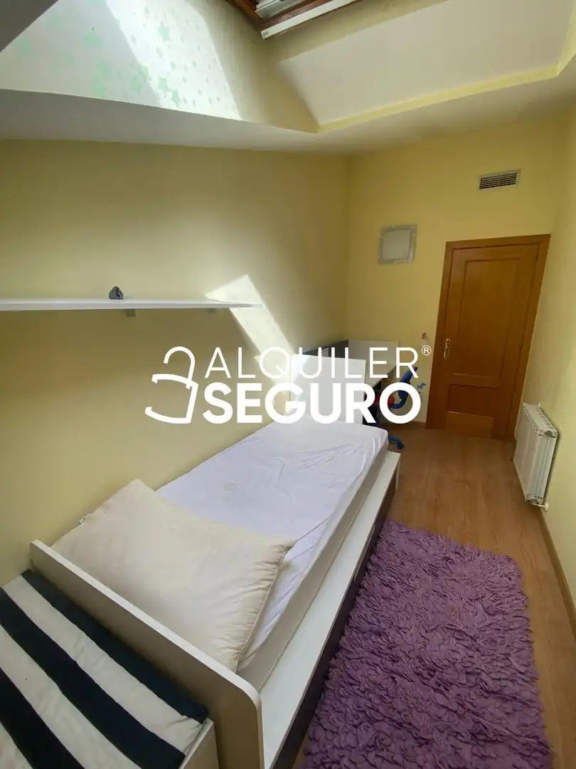 Habitación de Casa o chalet de alquiler en Guadalajara con Aire acondicionado, Calefacción y Terraza