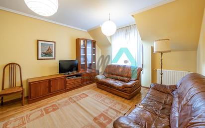 Living room of Flat for sale in Oviedo 