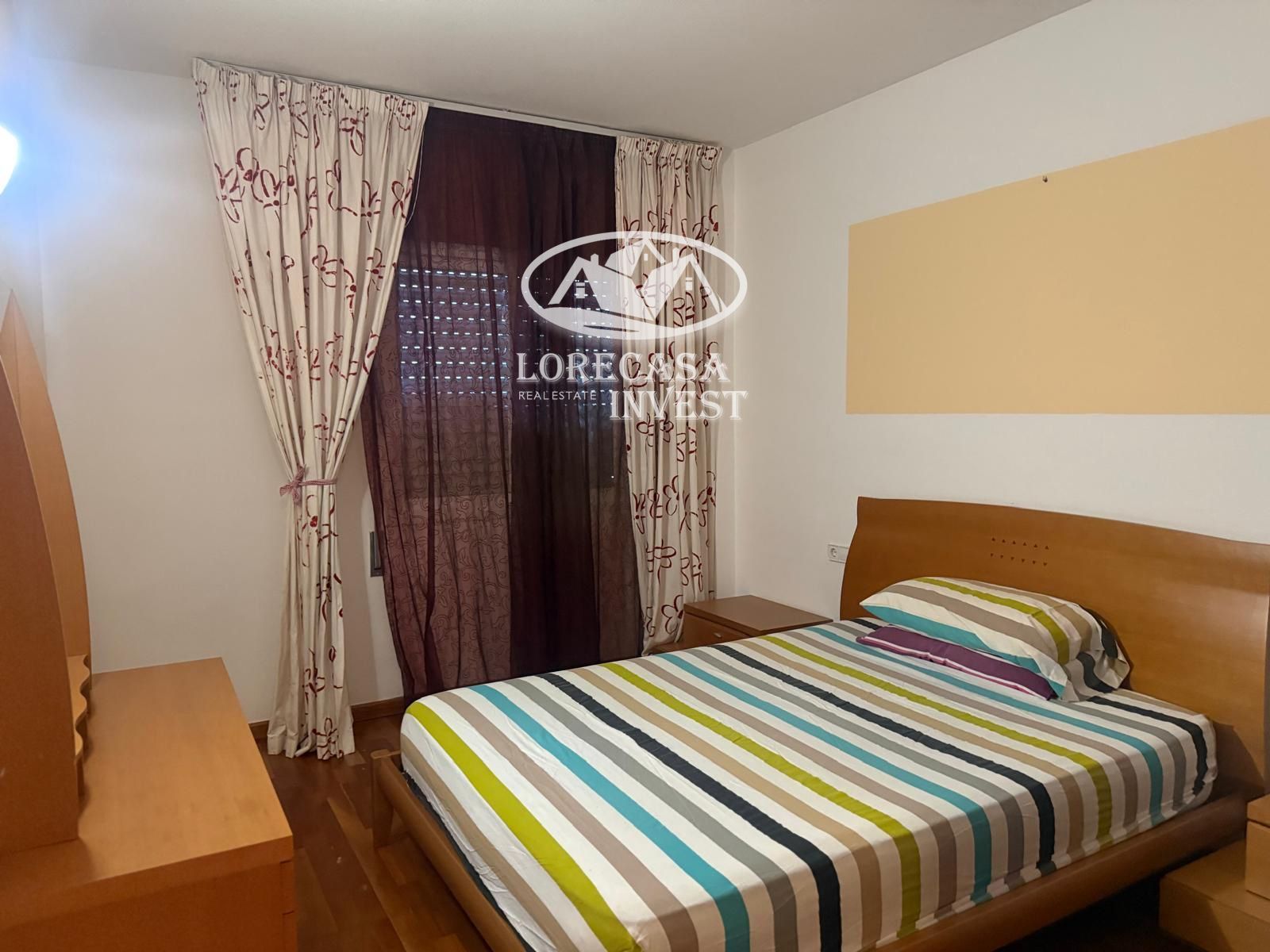 Dormitori de Pis per a compartir en  Palma de Mallorca amb Moblat