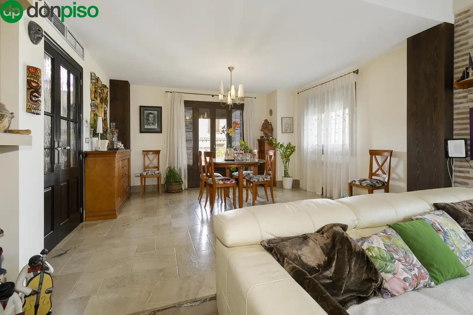 Houses for sale in Calle Cúllar Vega, Altos de la Zubia
