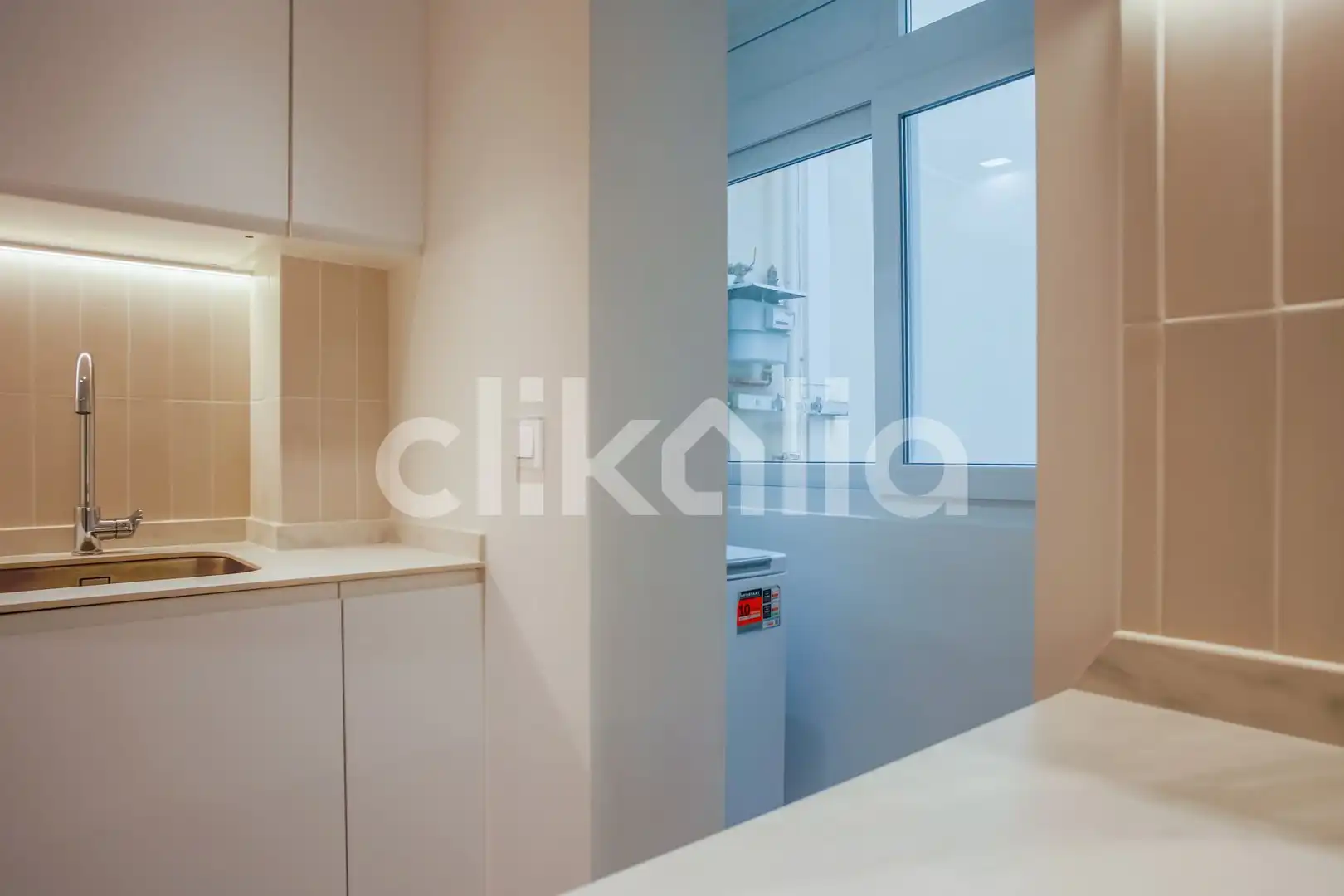 Kitchen of Flat for sale in Madrid  with Air Conditioner, Heating and Private garden
