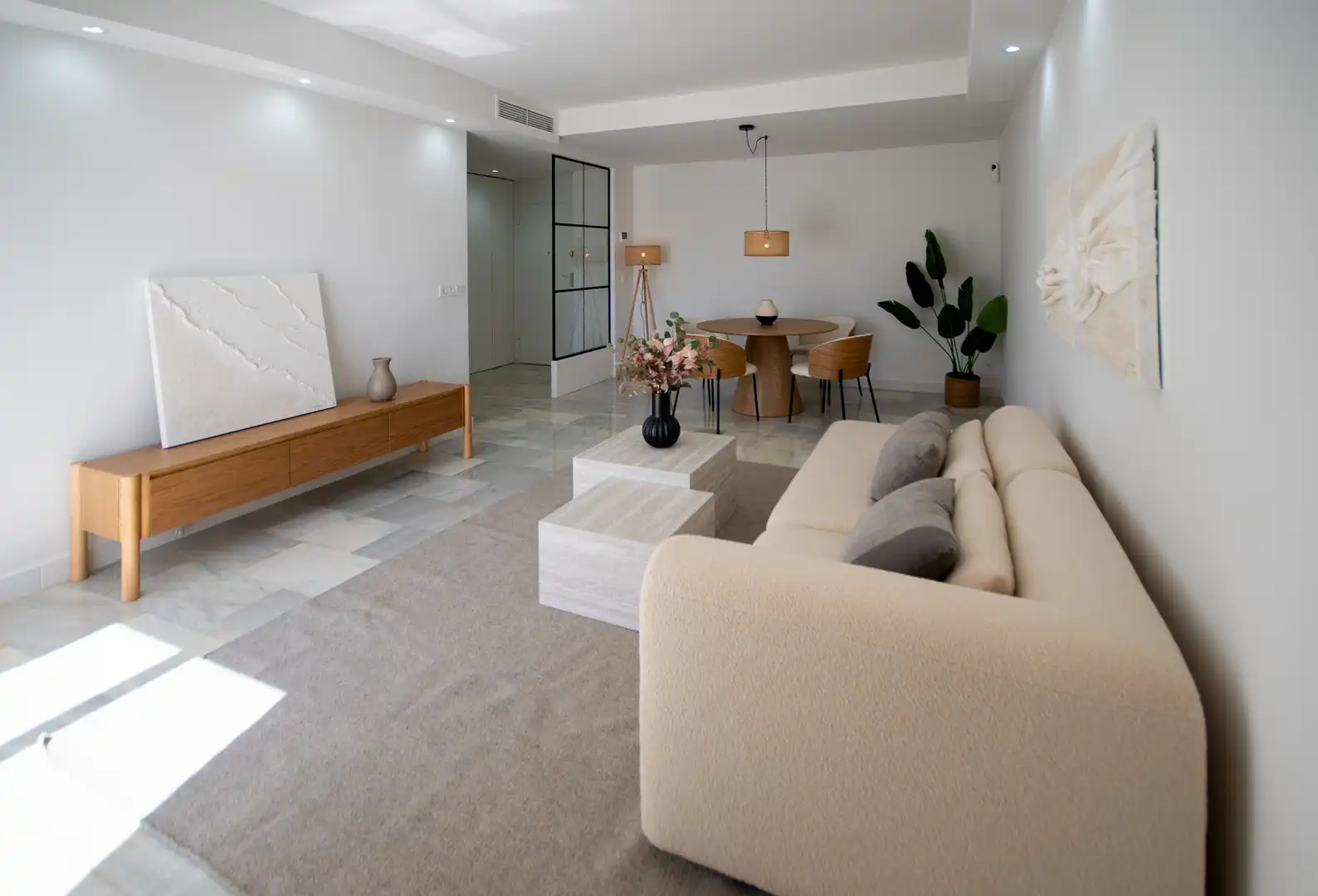 Sala d'estar de Pis en venda en Estepona amb Aire condicionat, Calefacció i Terrassa