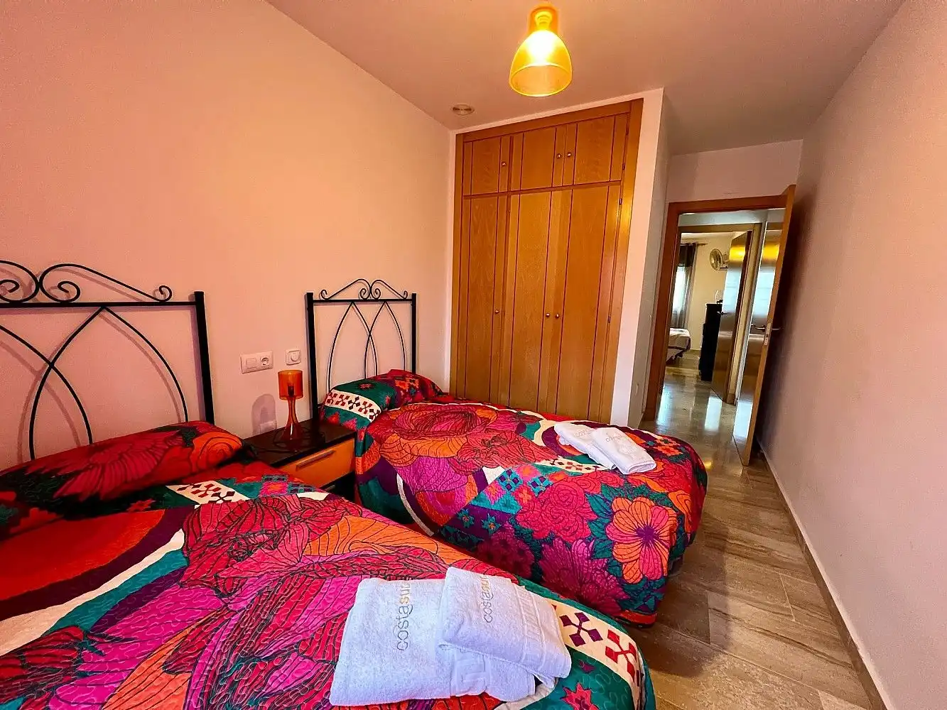 Habitación de Apartamento en venta en Chiclana de la Frontera con Jardín privado, Terraza y Alarma