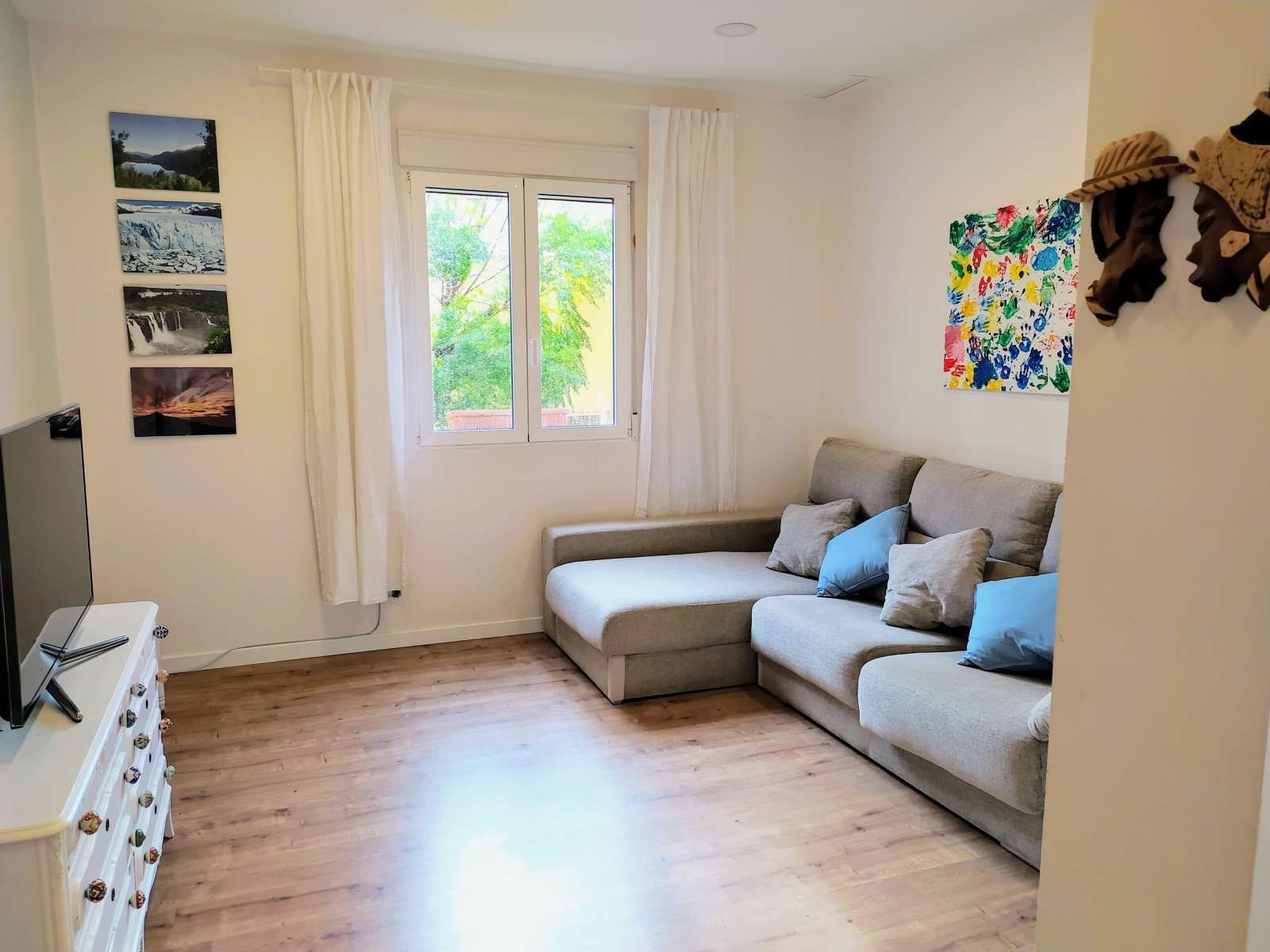 Sala d'estar de Apartament per a compartir en  Valencia Capital amb Aire condicionat, Calefacció i Terrassa