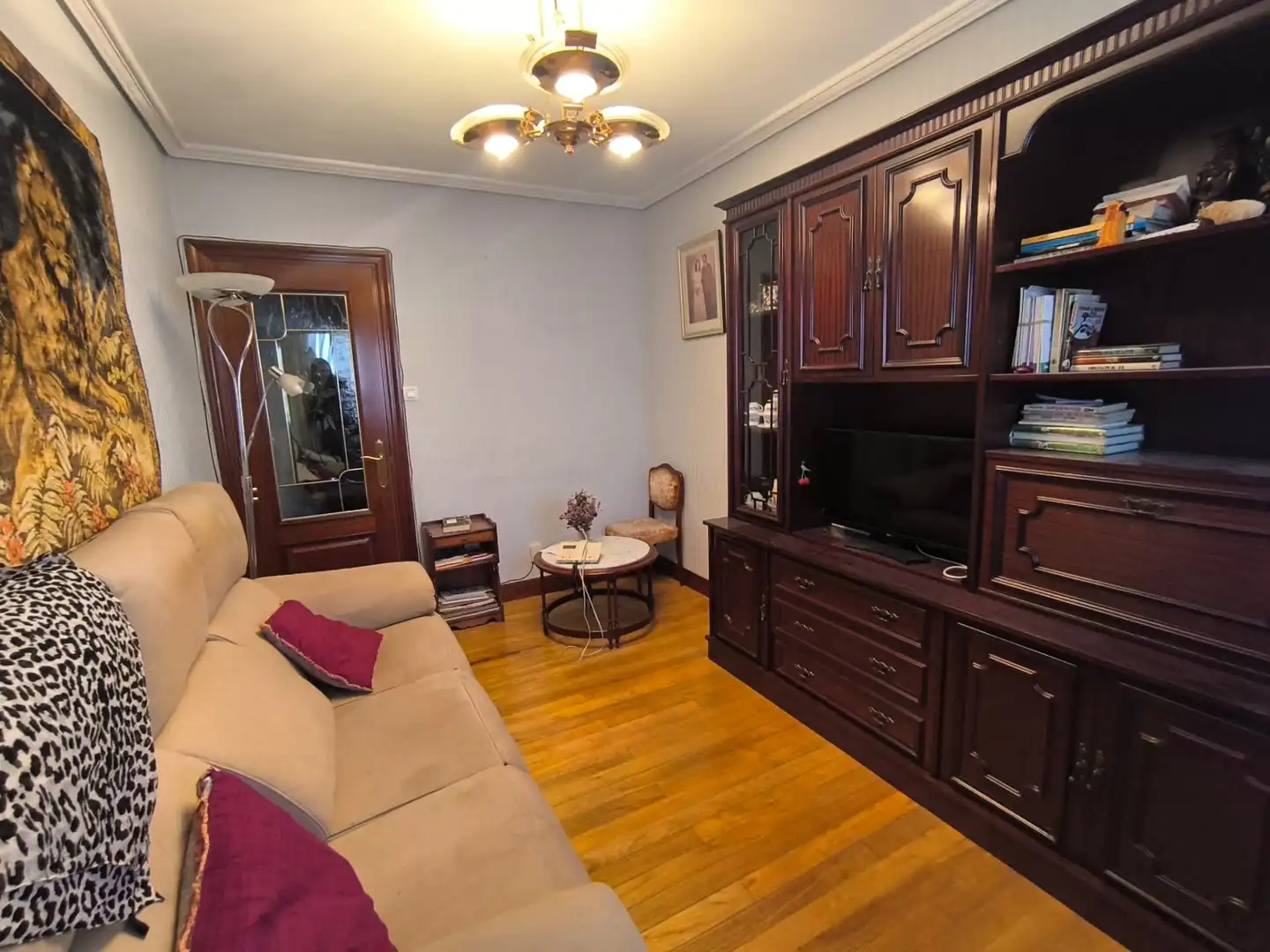 Sala de estar de Piso en venta en Bilbao  con Calefacción, Parquet y Amueblado