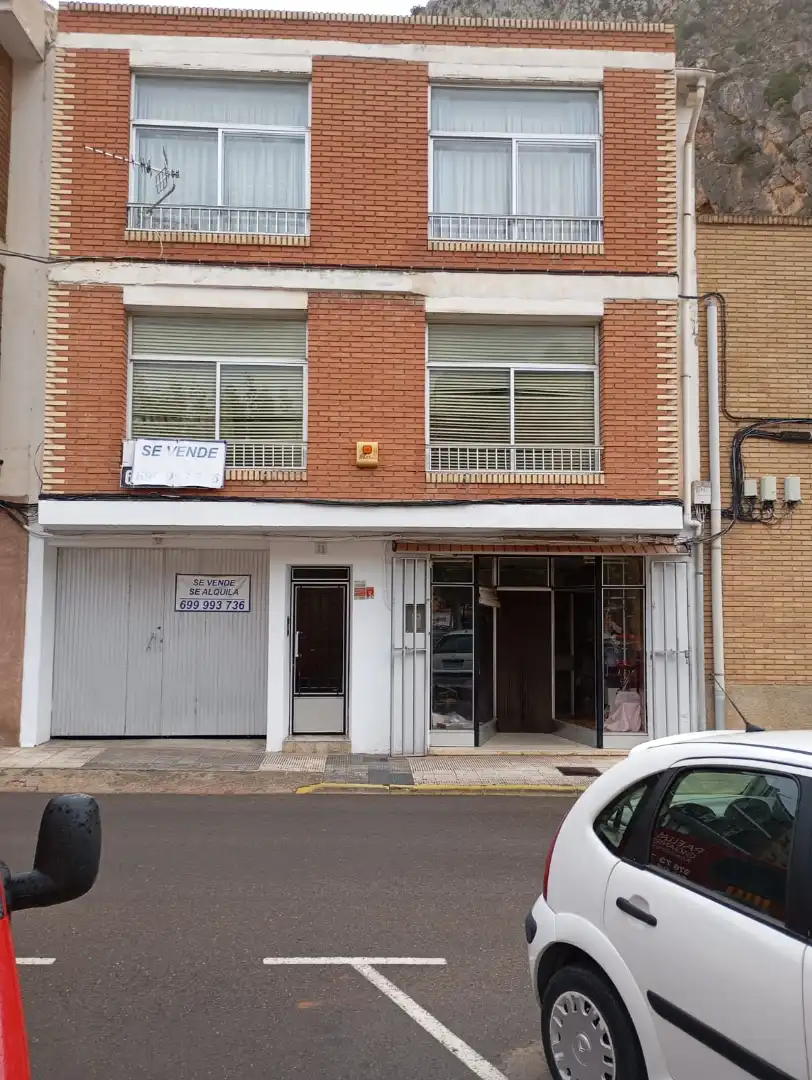 Wohnung zum Verkauf in Alhama de Aragón mit Heizung, Privatgarten und Parkett