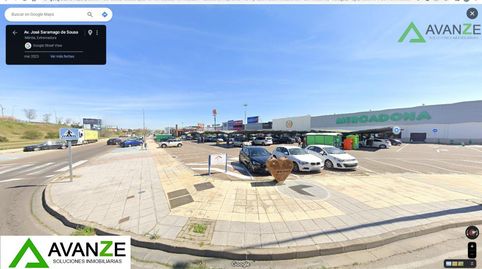 Chalet en venta en Polígonos  Nueva Ciudad, 3 dormitorios.