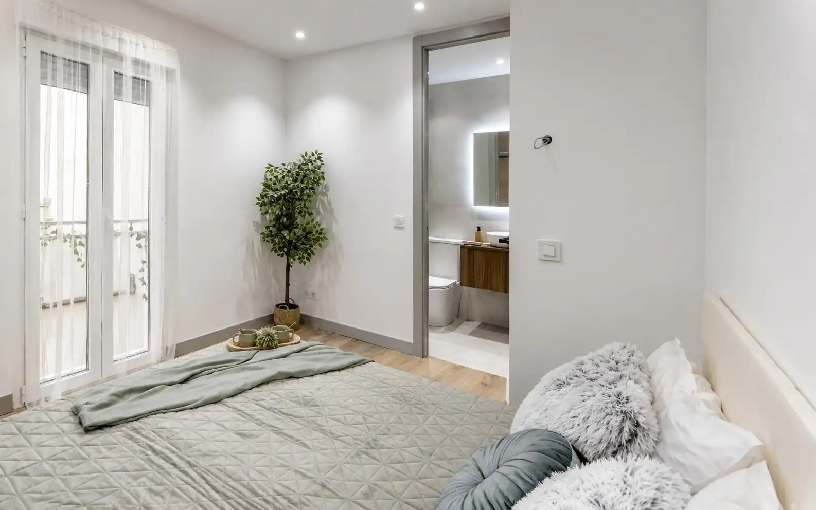 Schlafzimmer von Wohnung zum Verkauf in Madrid mit Klimaanlage und Heizung