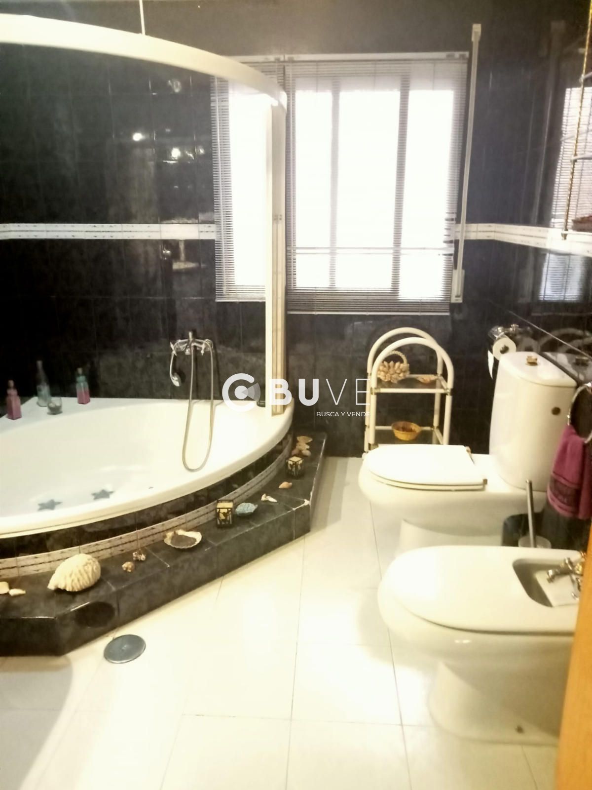 Bathroom of Single-family semi-detached for sale in Lillo  with Air Conditioner and Heating