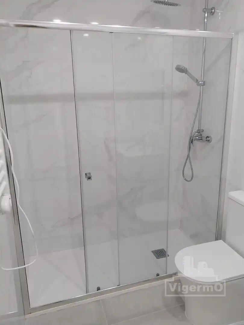 Baño de Piso de alquiler en Torrejón de Ardoz con Calefacción y Alarma