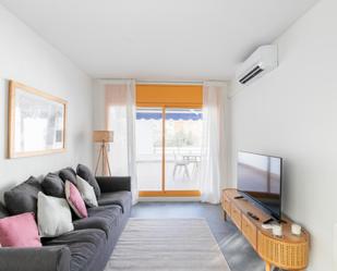 Sala d'estar de Apartament de lloguer en Badalona amb Aire condicionat