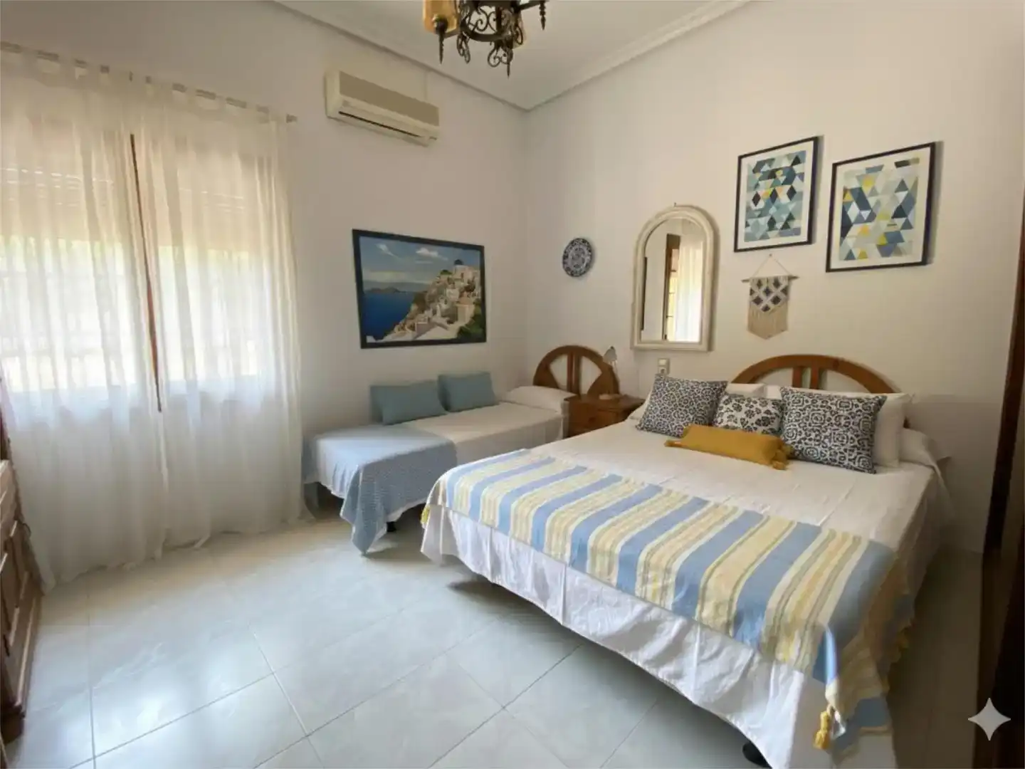 Dormitori de Casa o xalet en venda en Santa Pola amb Aire condicionat i Piscina