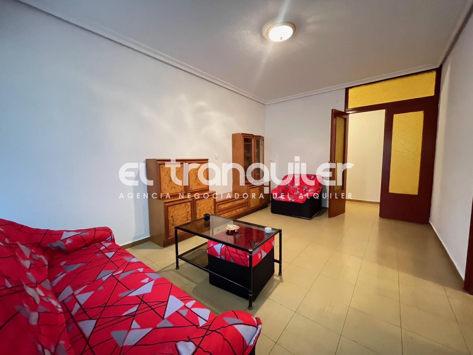 Sala d'estar de Pis de lloguer en Mejorada del Campo amb Aire condicionat, Terrassa i Moblat