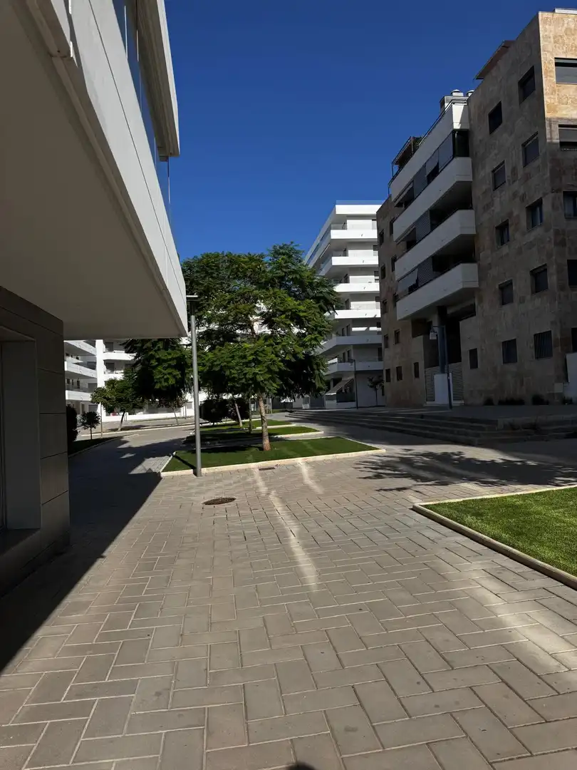 Außenansicht von Wohnungen zur Miete in Marbella mit Klimaanlage, Heizung und Terrasse