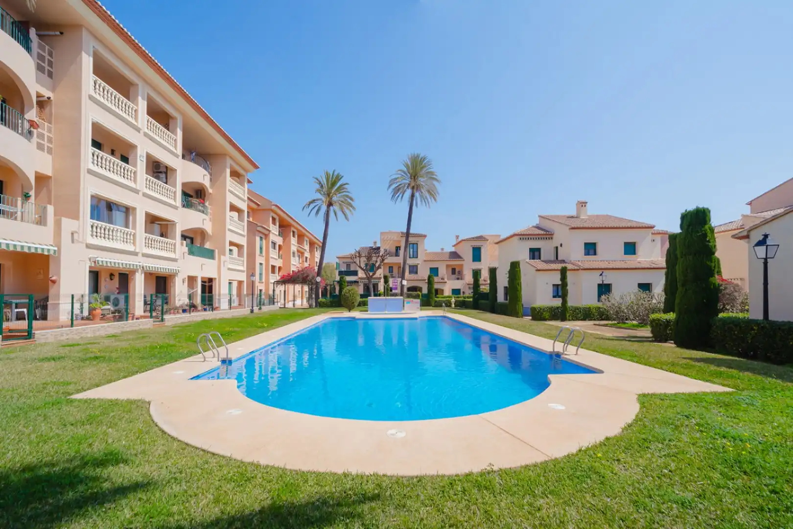 Vista exterior de Casa adosada en venta en Jávea / Xàbia con Aire acondicionado, Calefacción y Piscina
