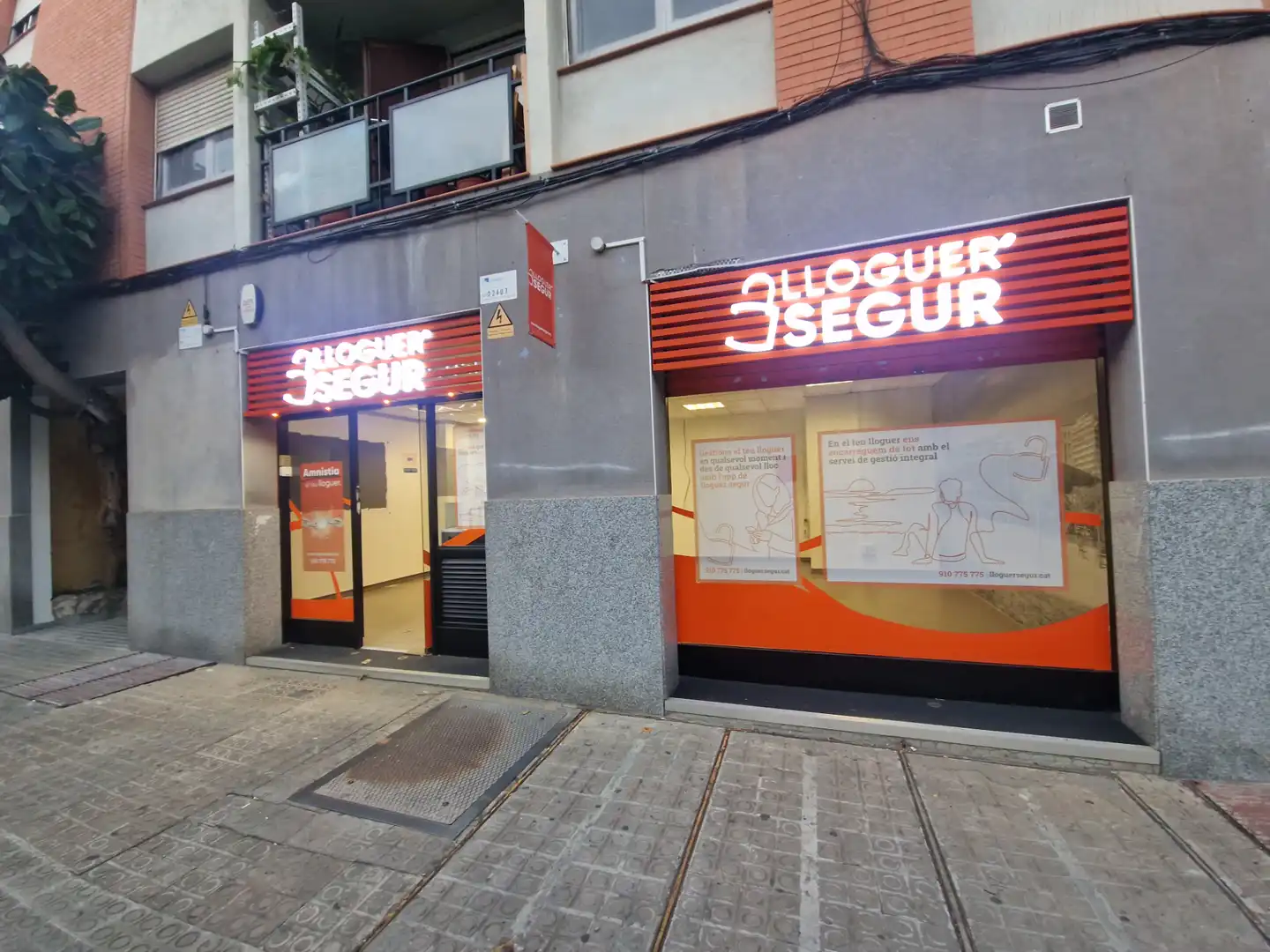 Local de alquiler en Carrer de Felip II, 158, El Congrés i els Indians