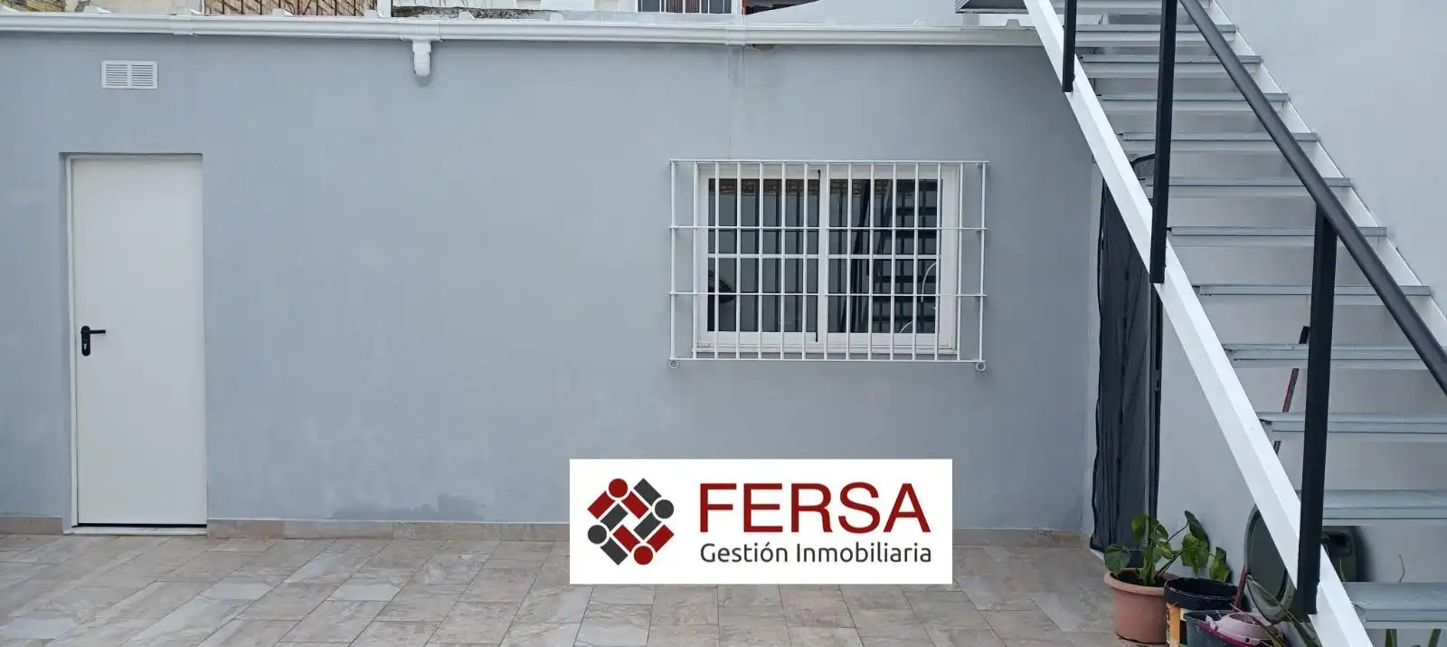 Vista exterior de Casa o xalet en venda en El Puerto de Santa María amb Aire condicionat, Terrassa i Traster