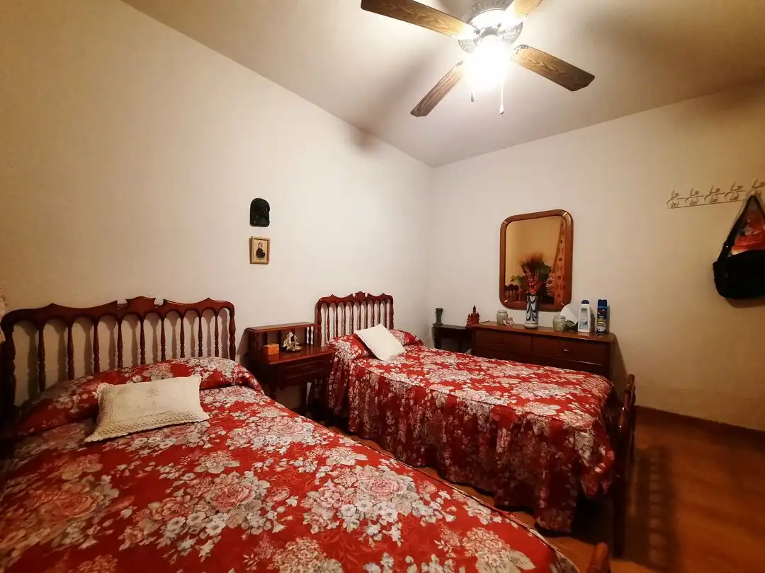 Habitación de Casa o chalet en venta en Escalona con Calefacción y Alarma