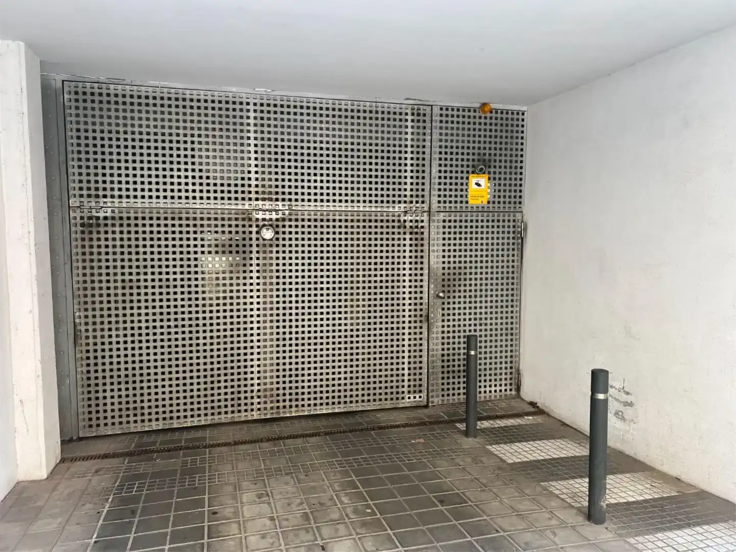 Parkplatz von Garage zum Verkauf in Terrassa