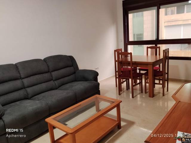 Apartamento en Alquiler en Ensanche - Diputación