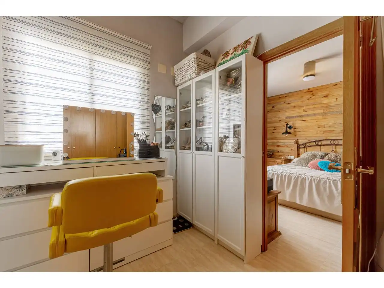 Bedroom of Detached homes for sale in La Pobla de Vallbona  with Air Conditioner, Heating and Private garden