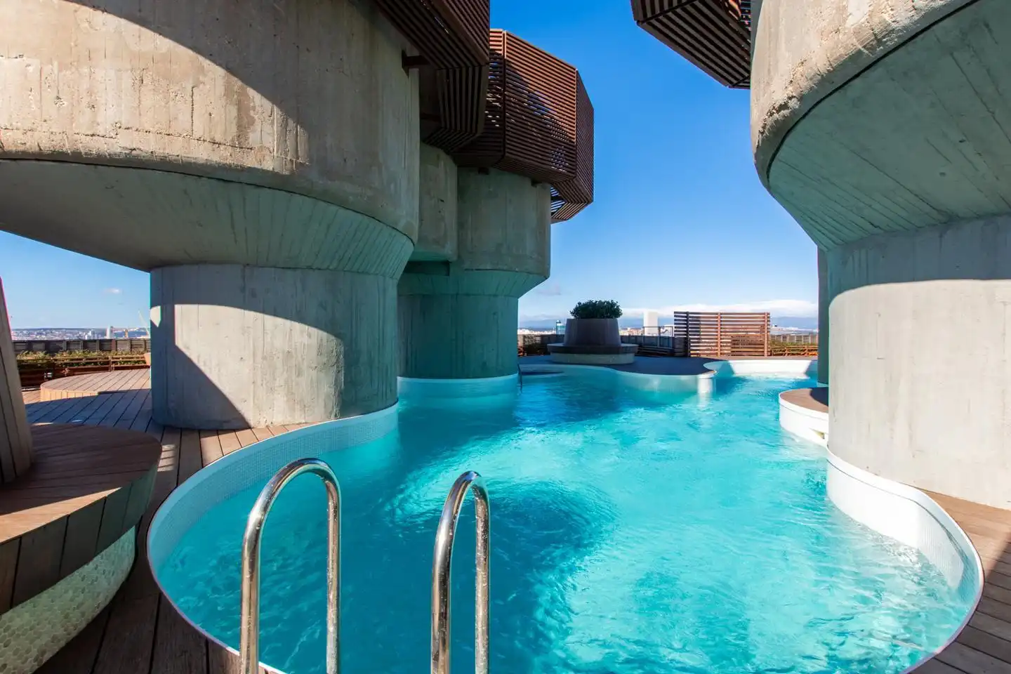 Piscina de Piso en venta en Madrid con Aire acondicionado, Calefacción y Terraza