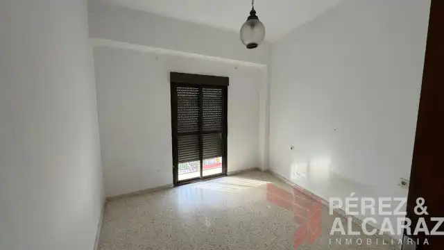 Flat for sale in Palma del Río  with Air Conditioner, Storage room and Balcony