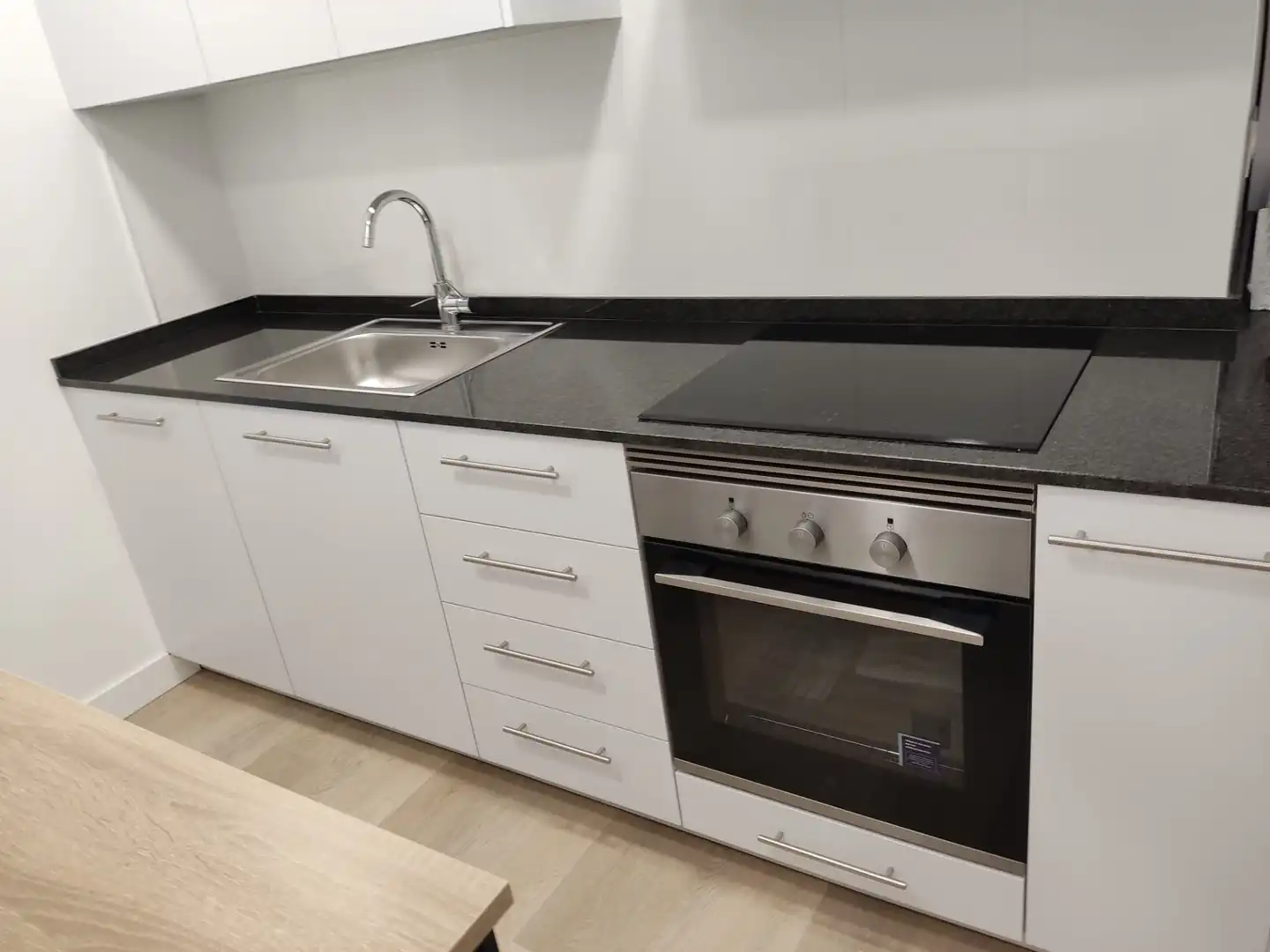 Kitchen of Flat for share in Madrid  with Heating, Furnished and Oven