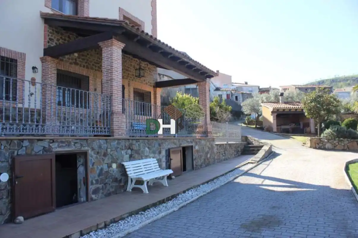 House with terrace for sale in Berzocana, imagen 4