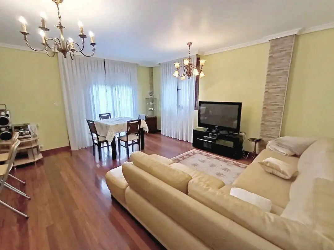 Living room of Flat for sale in Larrabetzu  with Heating, Storage room and Furnished