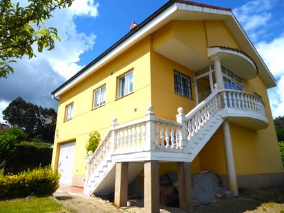 Vista exterior de Casa o xalet en venda en Torrelavega 