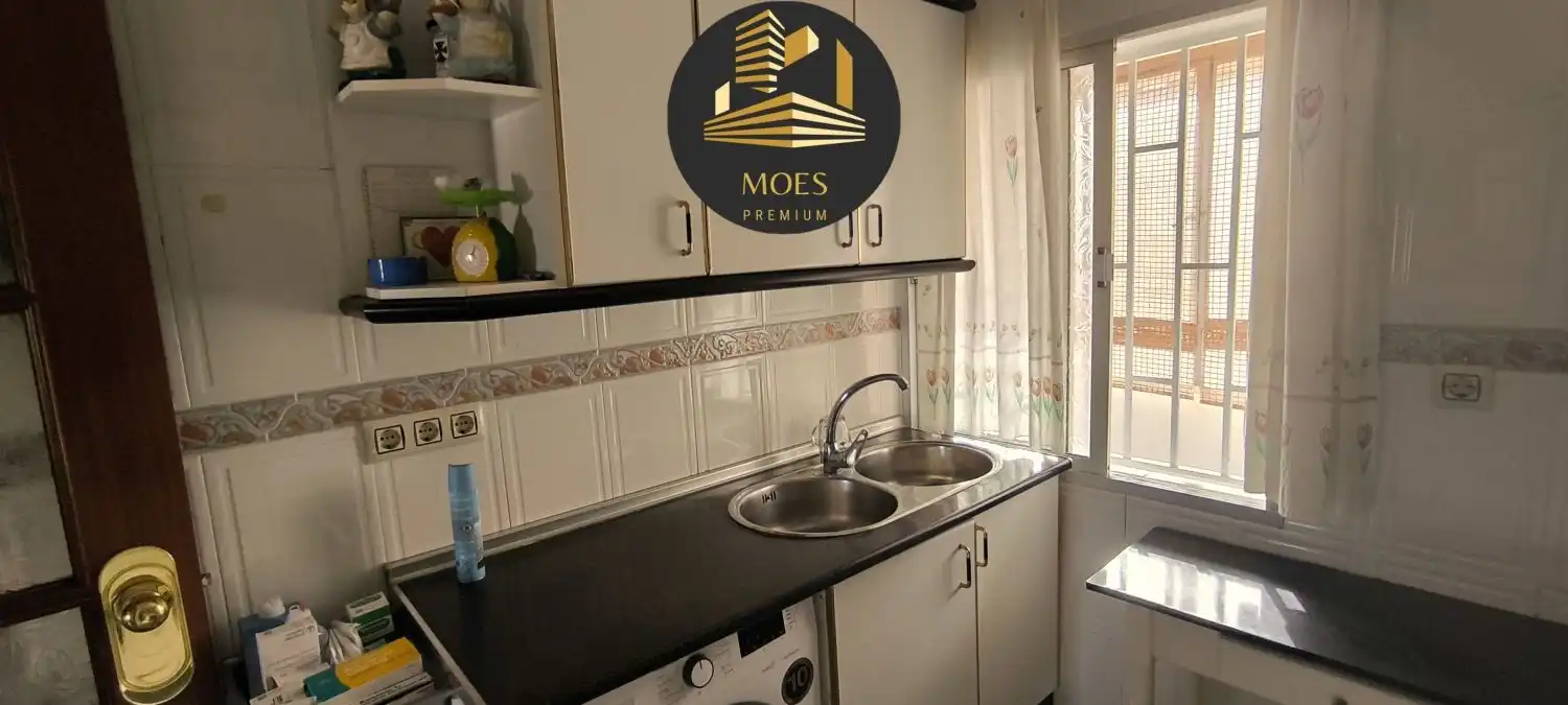 Küche von Wohnung zum Verkauf in Linares mit Klimaanlage, Heizung und Terrasse
