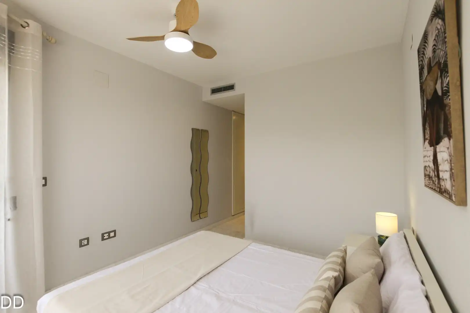 Habitación de Apartamento de alquiler en Dénia con Aire acondicionado, Terraza y Amueblado
