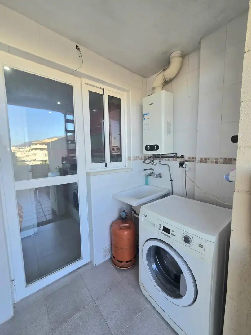 Bany de Pis en venda en Mijas amb Aire condicionat, Jardí privat i Terrassa