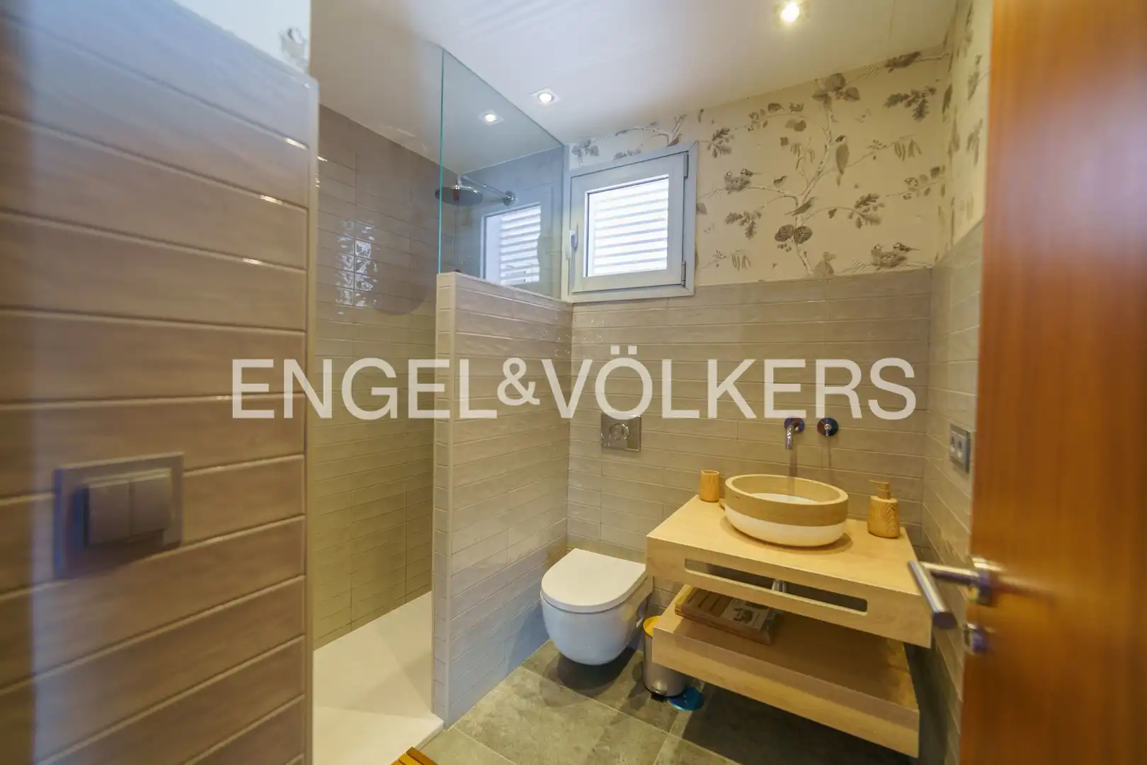 Bathroom of Houses for sale in Jerez de la Frontera  with Air Conditioner, Heating and Private garden