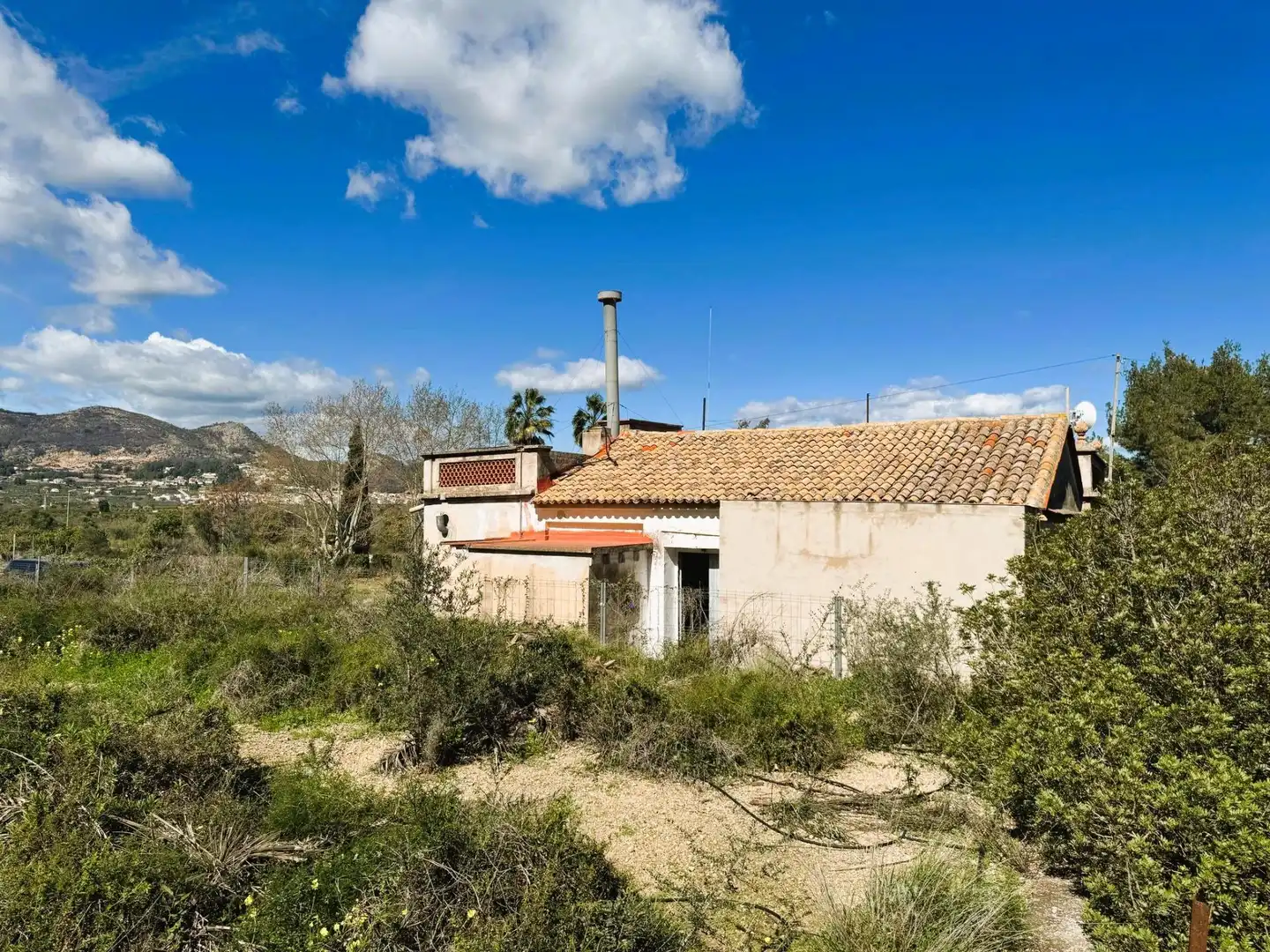 Vista exterior de Casa o xalet en venda en Potries amb Jardí privat i Terrassa