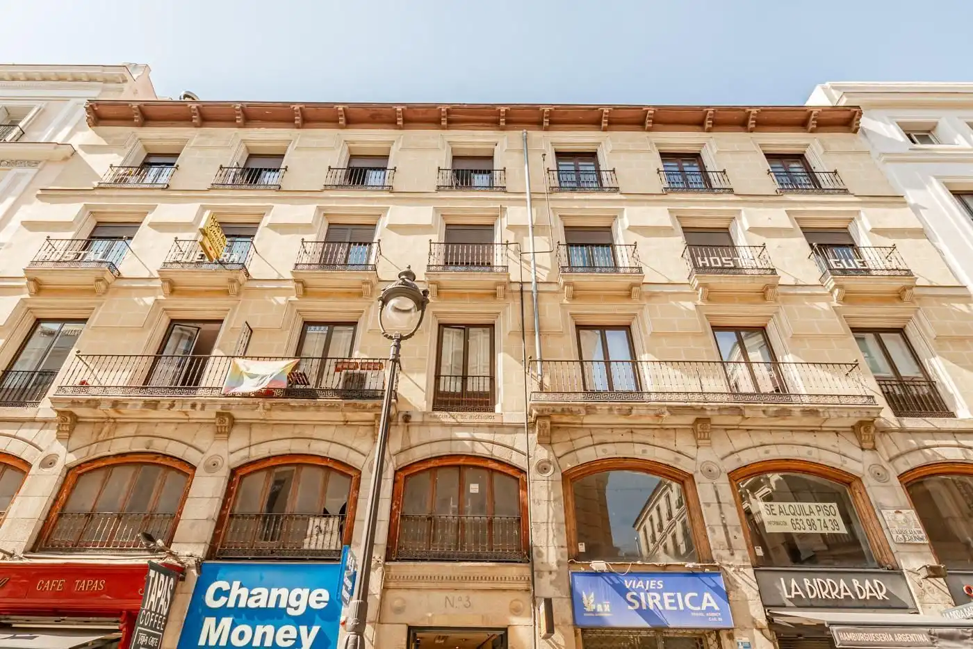 Außenansicht von Wohnung zum Verkauf in Madrid mit Klimaanlage und Heizung