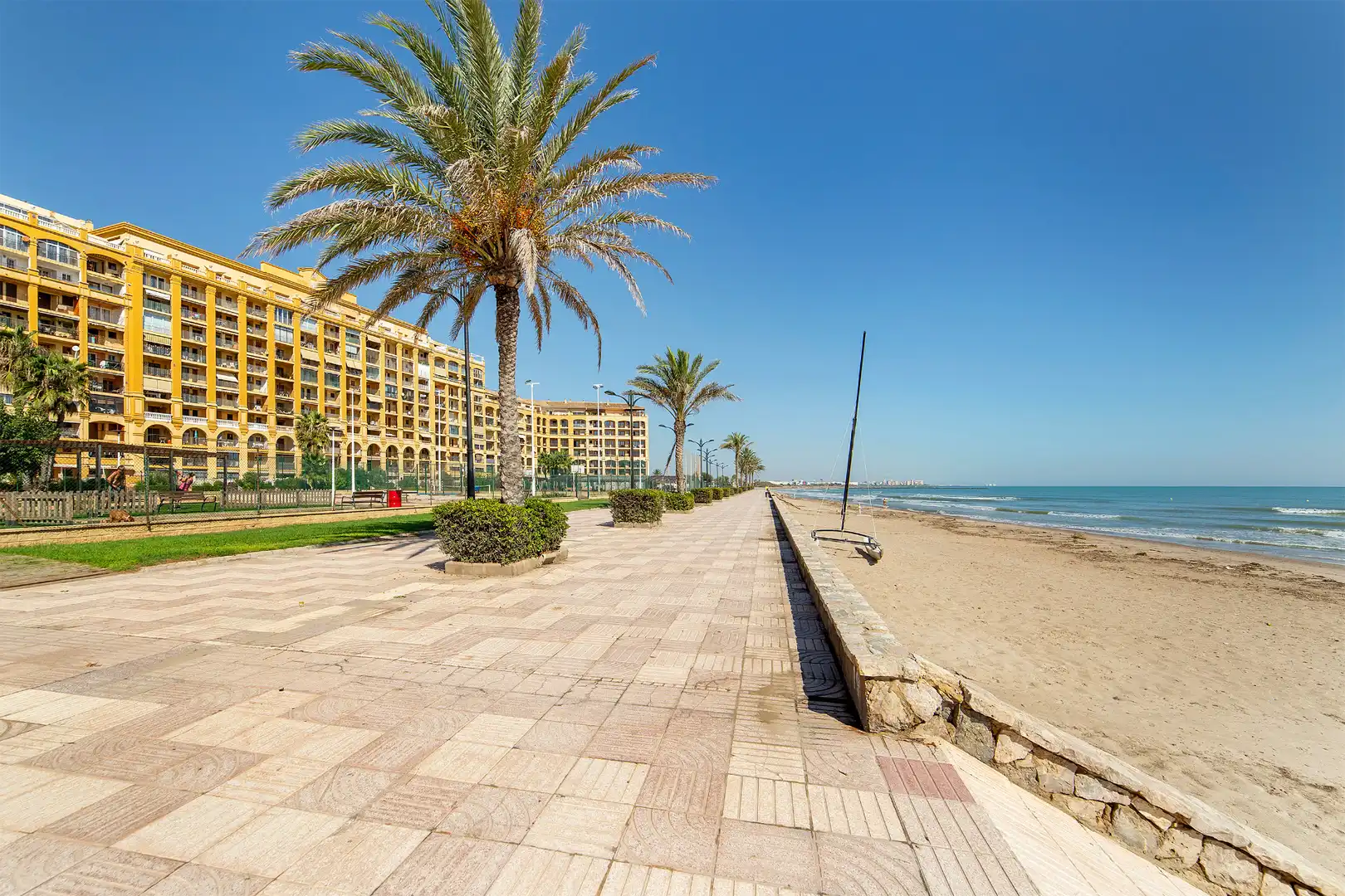 Vista exterior de Piso en venta en Alboraya con Parquet, Terraza y Piscina comunitaria